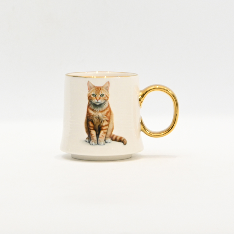 B2800-2813X Cat Family • Orange Cat Mug