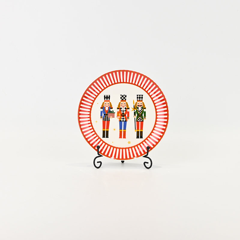 Soldier Series • Checkered Soldier Plate