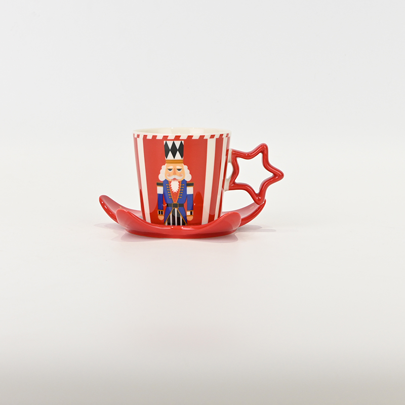Soldier Series • Checkered Soldier Mug with Lid
