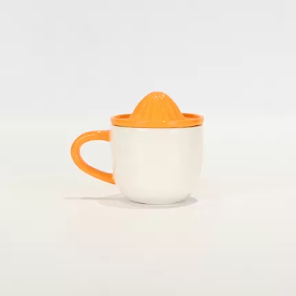Pastoral Embossed Juicing Cup