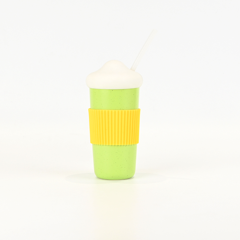 Contrast Cloud Mug with Straw