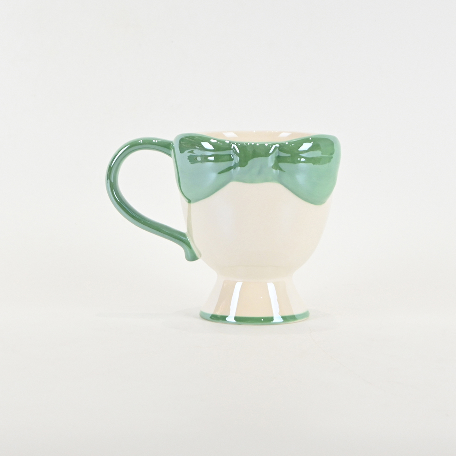 Bow Embossed Mug - green