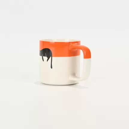 Lying Cat Cup