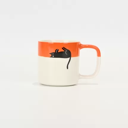 Lying Cat Cup