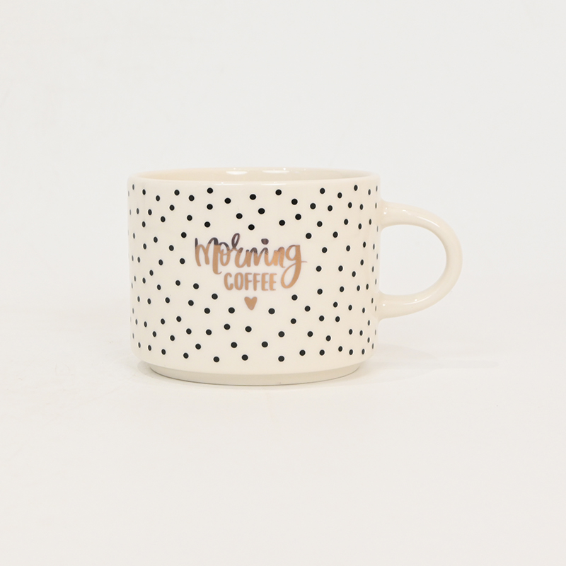  gold ceramic mug, minimalist coffee cup, gold accent mug, simple coffee mug, elegant coffee cup, gold drip mug, luxury daily drinkware, modern ceramic mug, artistic coffee mug