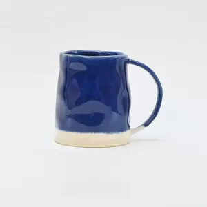 In the Lake · Embossed Mug-blue&white
