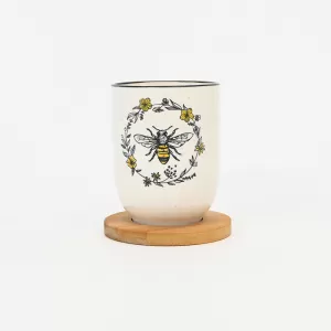 Bee Wreath Mug-white