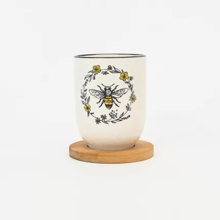 Bee Wreath Mug-white