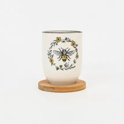 Bee Wreath Mug-white