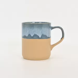 beach stroll mug