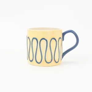 Happy Curve Mug-1