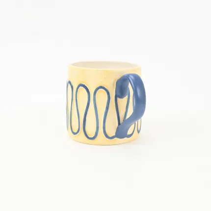 Happy Curve Mug-1