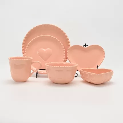Heart Embossed Bowl-cream pink